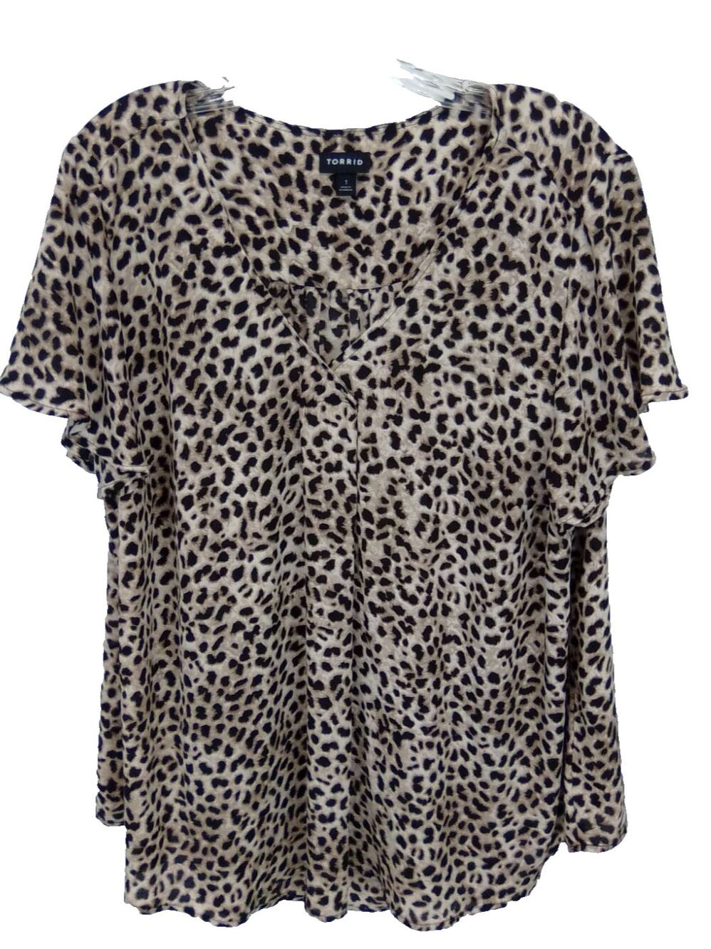 Torrid Women's V- Neckline Ruffle Short Sleeve Lose fit Leopard Print Top Size 1